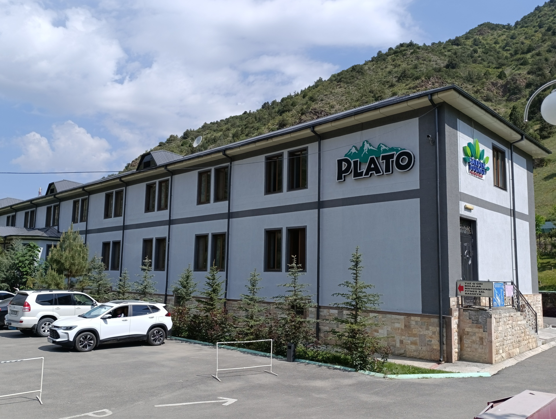 "PLATO" Mehmonxonasi
